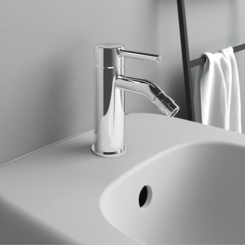 Смеситель для биде Ideal Standard CERALINE BC197AA Смеситель для биде Ideal Standard CERALINE BC197AA