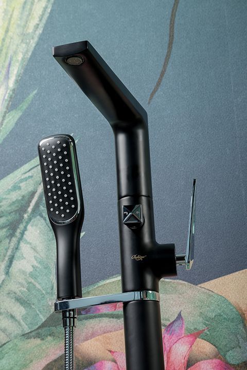 Смеситель напольный BOHEME Venturo 379 Смеситель напольный BOHEME Venturo 379