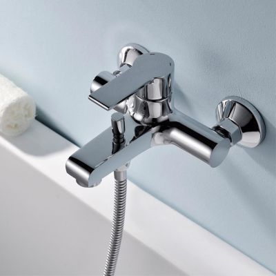Смеситель для ванны и душа Koller Pool KVADRO ARC KA0100 Смеситель для ванны и душа Koller Pool KVADRO ARC KA0100