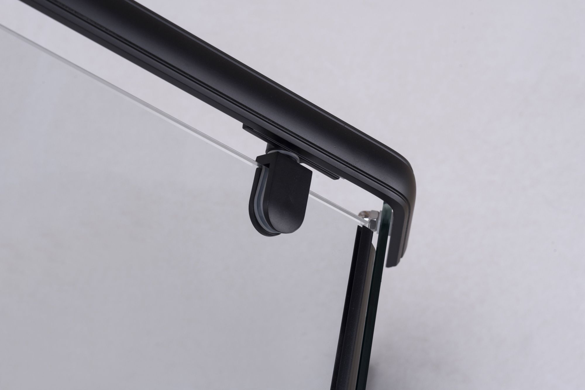 Душевой уголок NIAGARA Nova NG-6805-08 BLACK (90*90*190) трапеция, дверь распашная, 1 место Душевой уголок NIAGARA Nova NG-6805-08 BLACK (90*90*190) трапеция, дверь распашная, 1 место