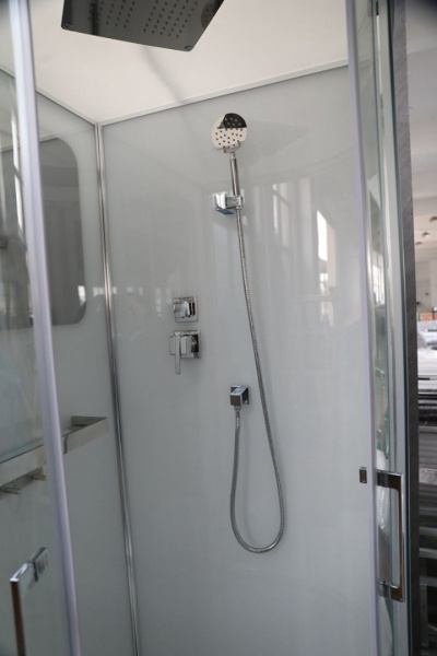 Душевая кабина 100х100x215 Cerutti SPA VIVA101 Душевая кабина 100х100x215 Cerutti SPA VIVA101