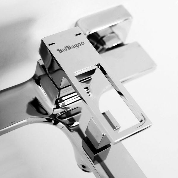 Смеситель для ванны и душа  BelBagno LUCE LUC-VAS-CRM хром Смеситель для ванны и душа  BelBagno LUCE LUC-VAS-CRM хром