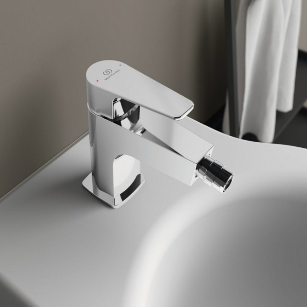 Смеситель для биде Ideal Standard BC690AA Смеситель для биде Ideal Standard BC690AA