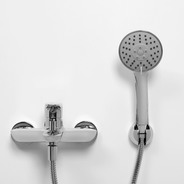 Смеситель для ванны с душевым гарнитуром WasserKRAFT Vils 5601 хром глянцевый