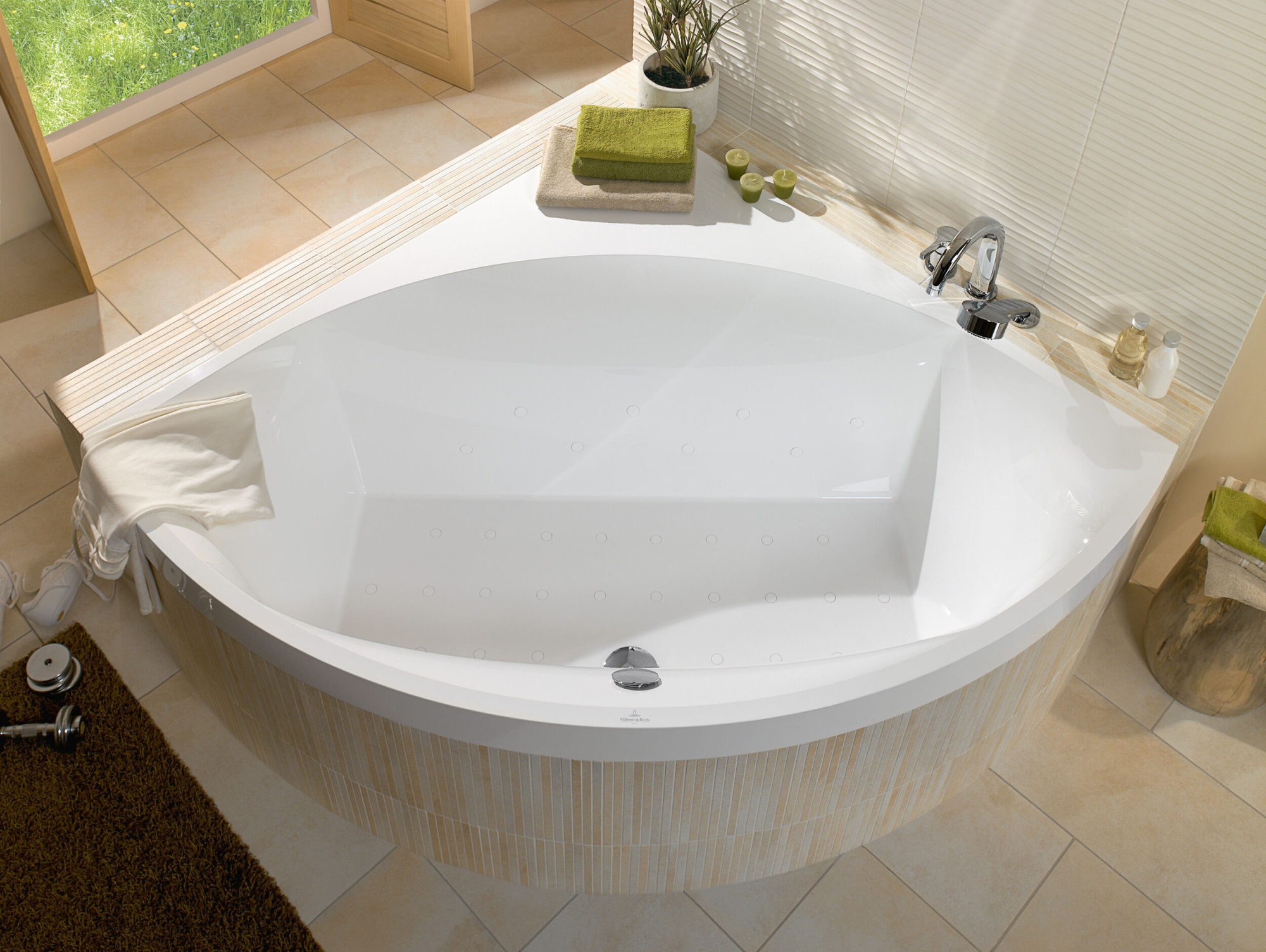 Ванна квариловая Villeroy & Boch Squaro UBQ145SQR3V-01