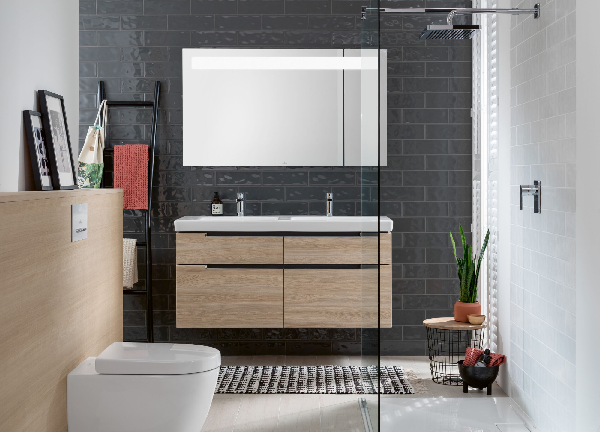 Унитаз Villeroy & Boch Subway 2.0 5614R201 подвесной безободковый с микролифтом