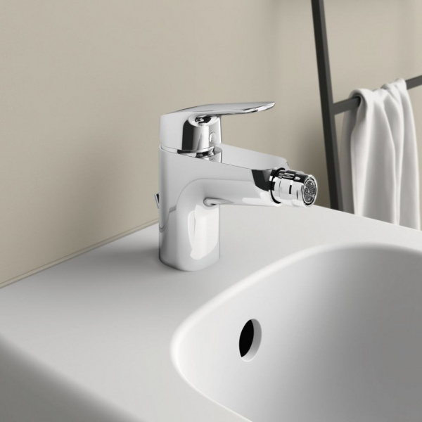 Смеситель для биде Ideal Standard CERAFLEX B1718AA Смеситель для биде Ideal Standard CERAFLEX B1718AA