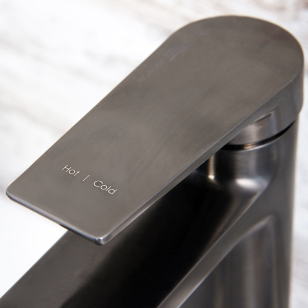 Смеситель для раковины WasserKRAFT Wiese 8403 оружейная сталь глянцевый