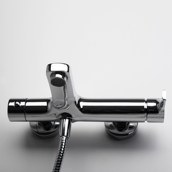 Смеситель для ванны с душевым гарнитуром WasserKRAFT Berkel 4801 хром глянцевый