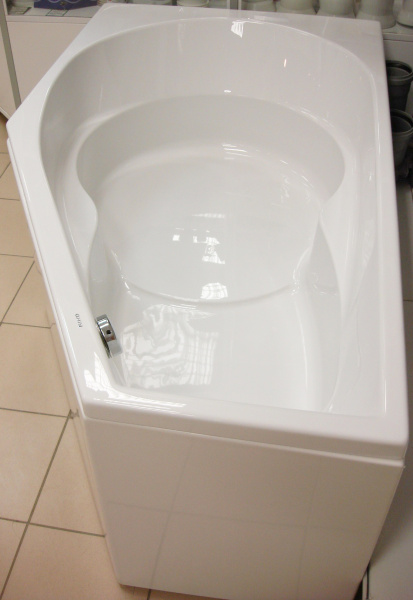 Ванна акриловая RIHO YUKON R 160x90 BA3400500000000 Ванна акриловая RIHO YUKON R 160x90 BA3400500000000